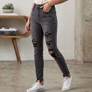 AEO back rips distressed cute black raw hem ripped jeans size 4 EUC